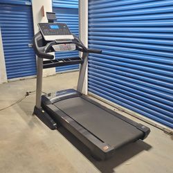 Proform 2000 Pro Treadmill LOCAL DELIVERY AVAILABLE 