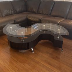 Modern Glass Wave Coffee Table – Unique Statement Piece – Excellent Condition 