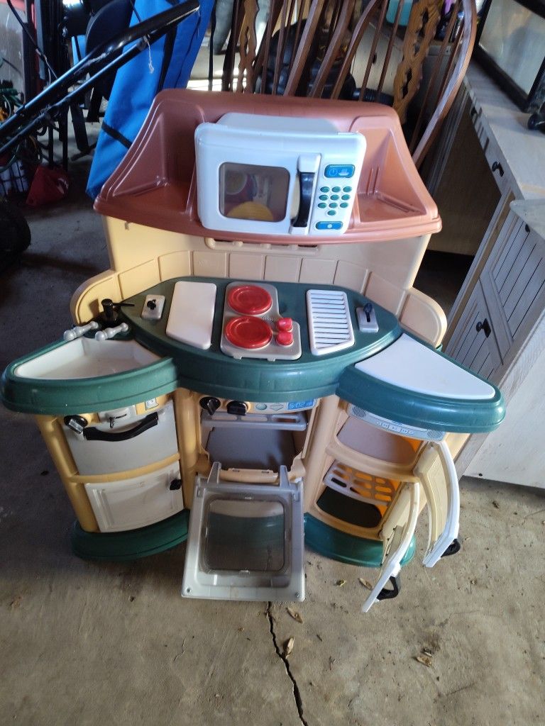 Play Kitchen Make Reasonable Offer