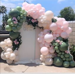 Balloon arch backdrop