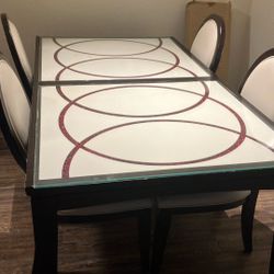 Dining Table &4 chairs /w extension 