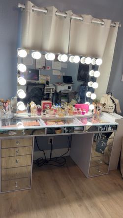 Impressions vanity