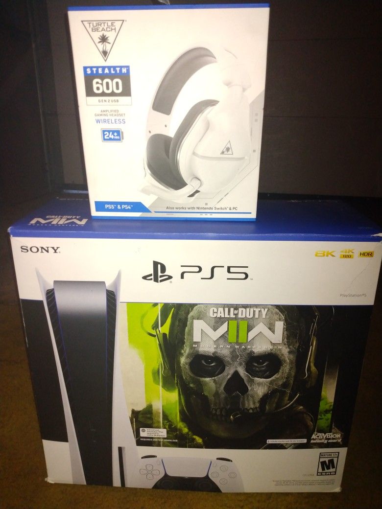 PS5 Game Bundle - Grand Theft Auto V/ Call Of Duty Modern Warfa0re 2 for  Sale in Houston, TX - OfferUp