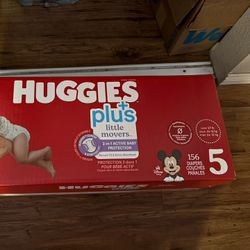 Huggies size 5 156 diapers