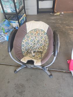 Graco Vibrating Baby Swing