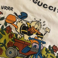 Gucci ex Walt Disney T-shirt with embroidery authentic