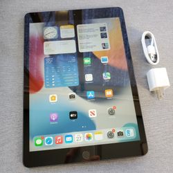 Apple iPad 7 - Wifi - Like New 