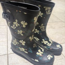 Girls Flower Rubber Rain Boots (size 6)