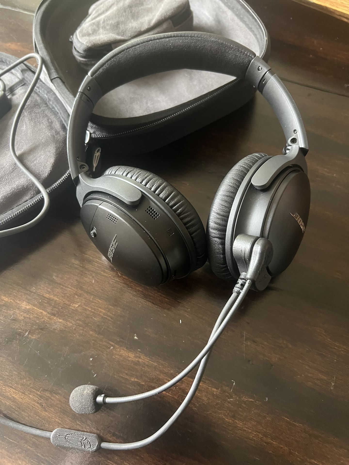 Bose QC35 with UFlyMic Aviation Headset