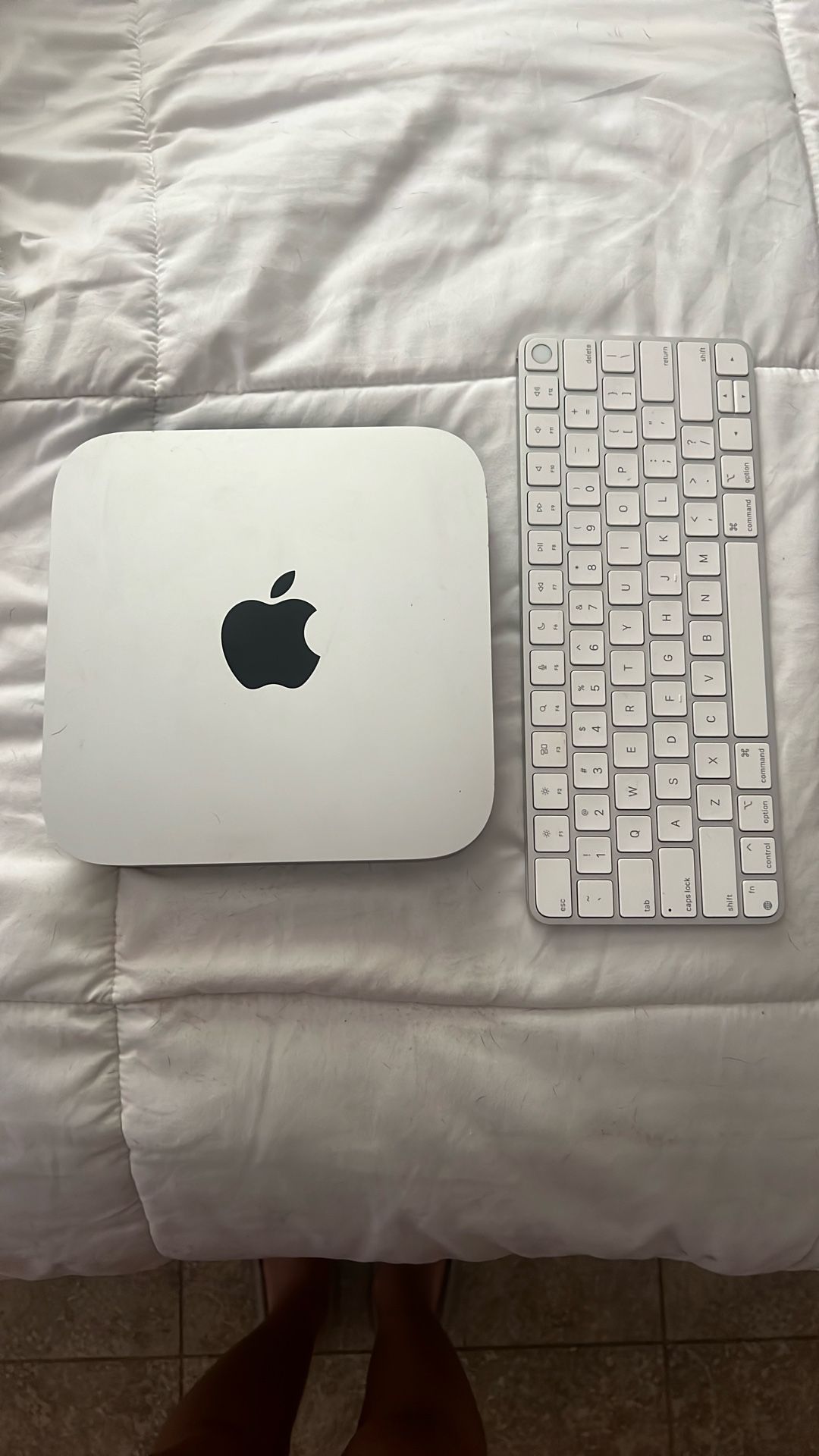 Mac Mini 2023 Model w/ Magic Keyboard with TouchID