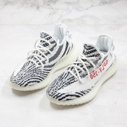 New Adidas Yeezy Boost 350 V2 Sneakers