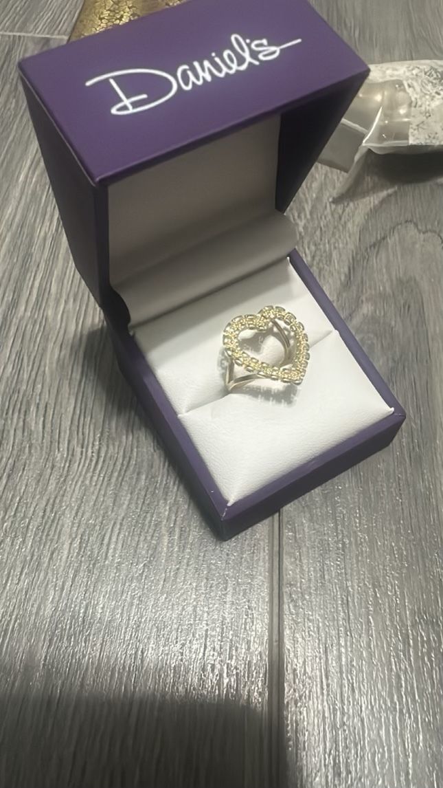 10k Gold Heart Rolex Ring