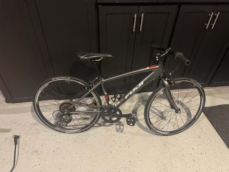 Fuji Hybrid Road Bike