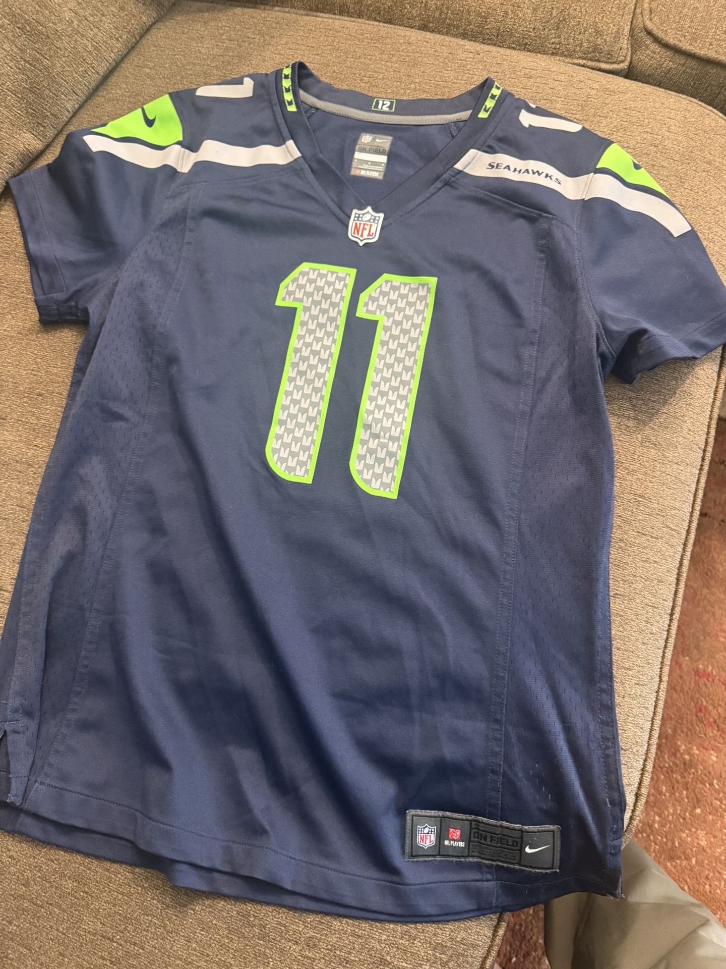 Seahawks Jearsy Harvin Size L For Women’s