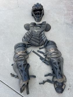 Mizuno Catchers Gear And Easton Bag