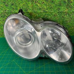 03-09 Mercedes CLK-Class C209 RIGHT Passenger OEM Xenon HID Headlight OEM