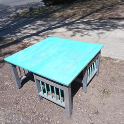 Coffee table with matching nesting stools – unique, solid piece