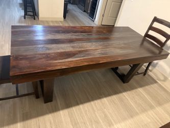 Dinning table