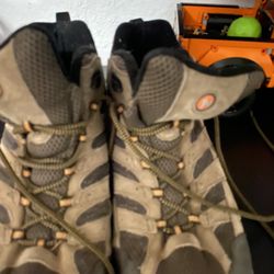 Size 14 Hiking Boots 