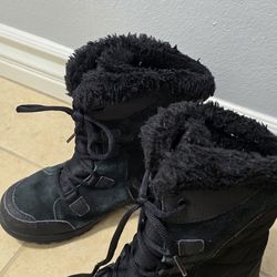 Snow Boots S 6