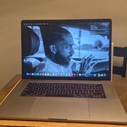 Apple - MacBook Pro - 15" Display with Touch Bar