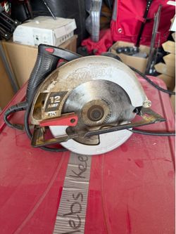 SKILSAW 7-1/4” Circular Saw