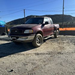 1996 Ford F150 4x4 V8
