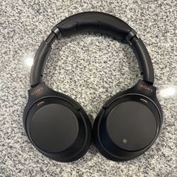 Sony WH-1000XM3 Noise Canceling Over-Ear Headphones