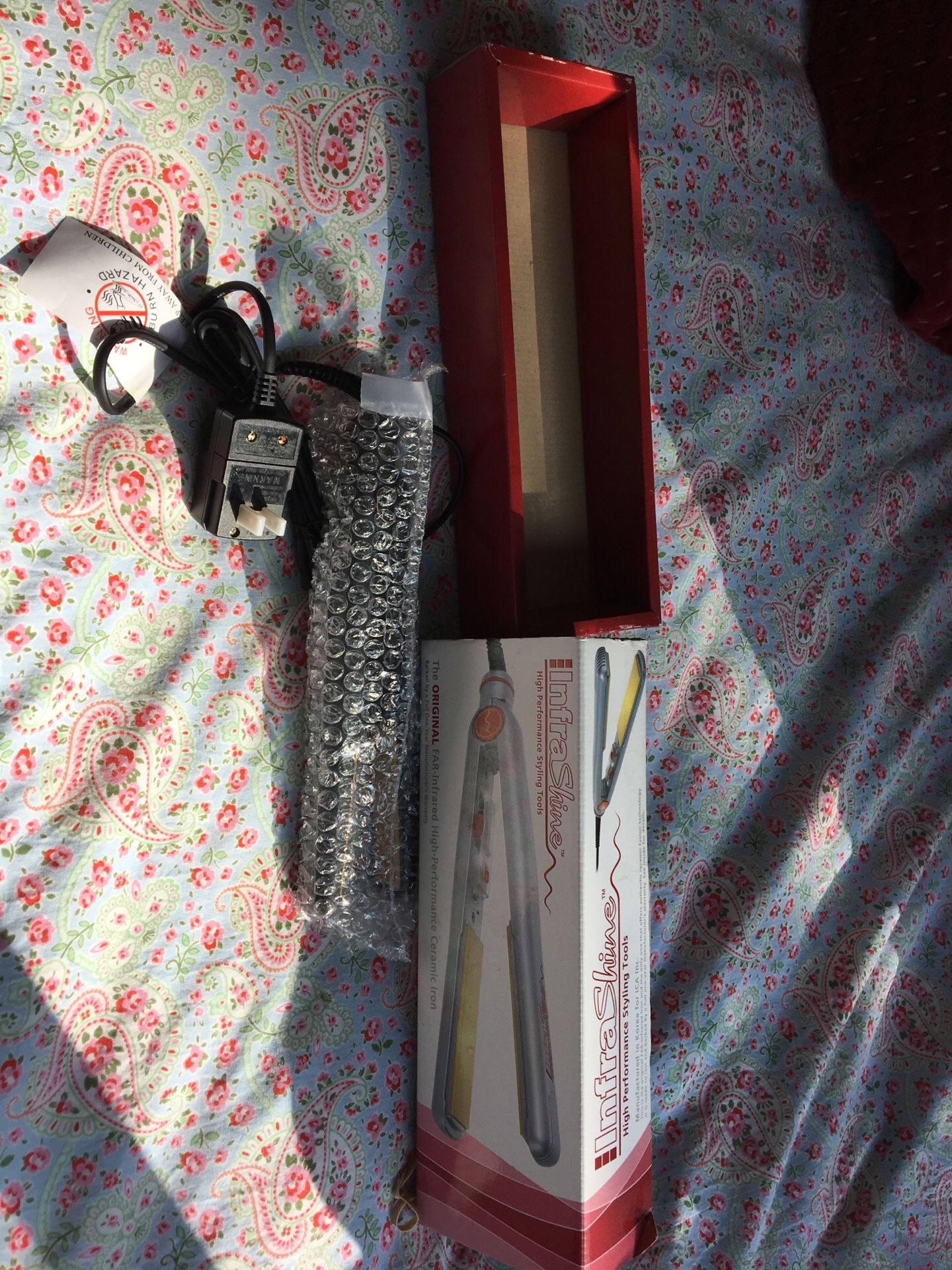 Brand new in box infra shine 1" ceramic straightener