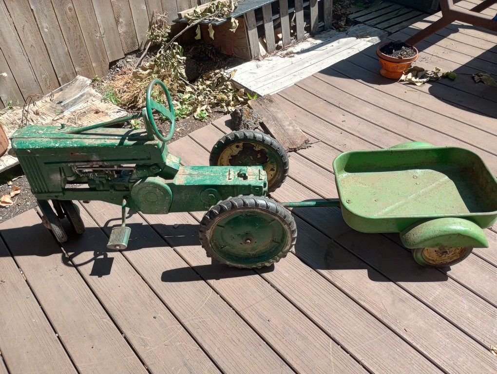 Vintage 50's John Deere Pedal Tractor with Trailer Farm Toy Equipment