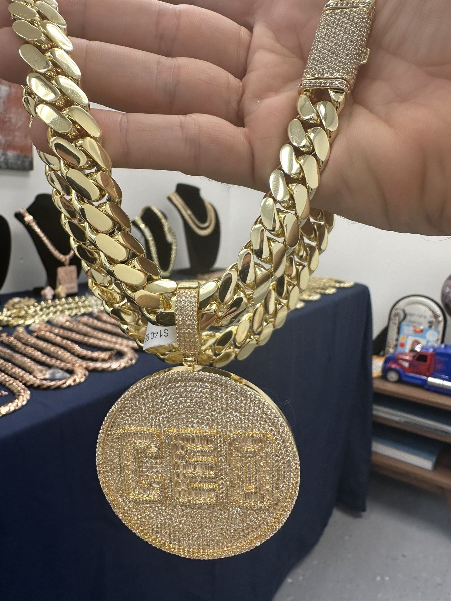 🔥TOP QUALITY MIAMI CUBAN LINK CHAIN WITH ICED OUT CHARM CEO