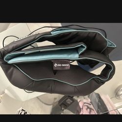 Over Shoulders Massage Unit