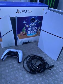PS5 Slim Astro Bot Bundle with Controller