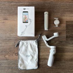 DJI OM 5 Smartphone Gimbal