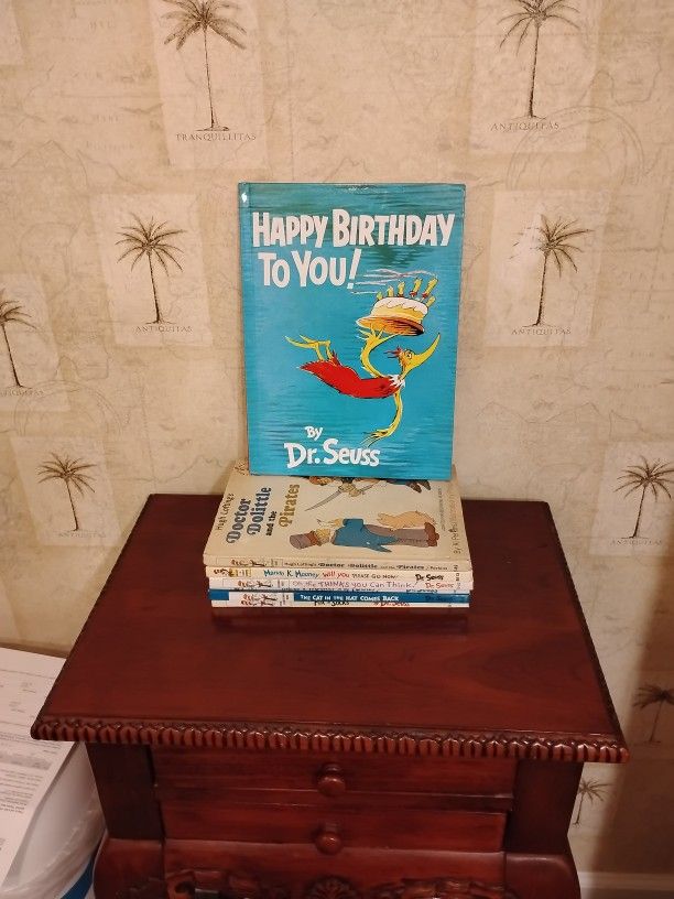 7- Dr Seuss Books To Love