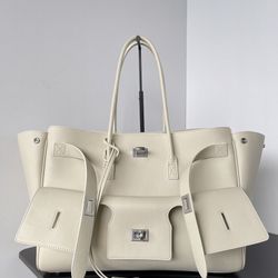 A very weighty large bag