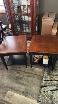 End Tables Thomasville set of 2