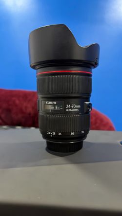 Canon EF 24-70mm f/2.8L II USM Zoom Lens Auto & Manual Focus 82mm