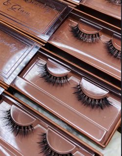 Lash Strip