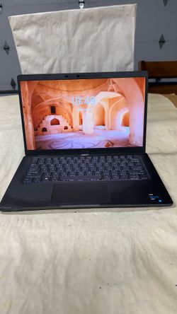 Laptop Dell Latitude 7320 i7  11th generation Like New  Read Description price is firm