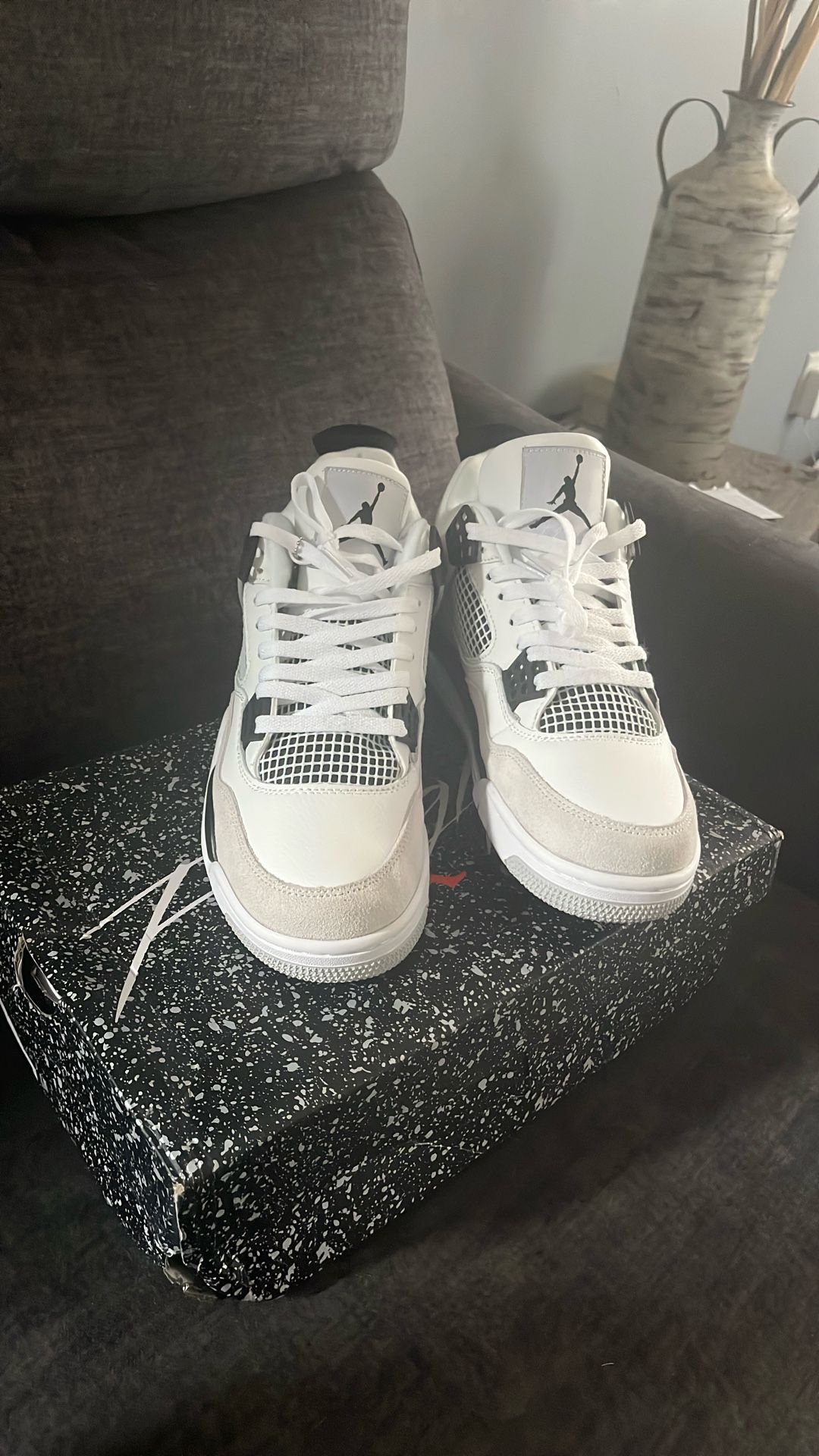 Jordan 4 military black