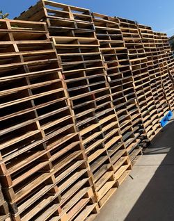 Wood pallets for sale