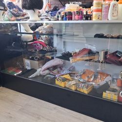 Glass Display Case 36 Inch By 72 Inch . Light Use For Few Months Only Like New  ( Case ONLY NO ITEMS INCLUDED)