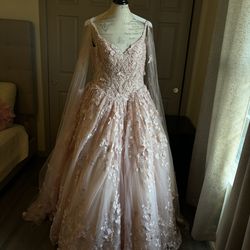 Beautiful Cherry Blossom 15 Dress Lights Up Control Side Pockets For Cell Phone Or Make Up To Keep You Beautiful During Your Special Time