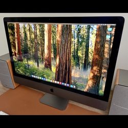 Apple iMac Pro - 2017 (Max RAM and Graphics Card) 