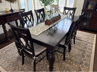 80x42 Solid Wood Dining Table and 6 Chairs