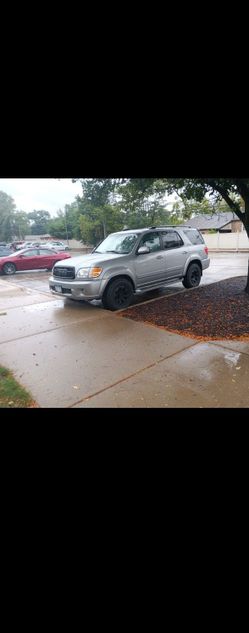 2004 Toyota Sequoia
