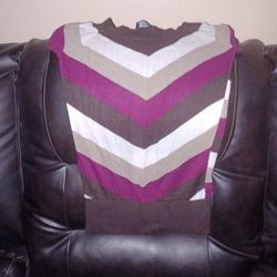Women's Sweater.    sz S   $5
