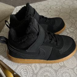 Boys Nike Size 9c