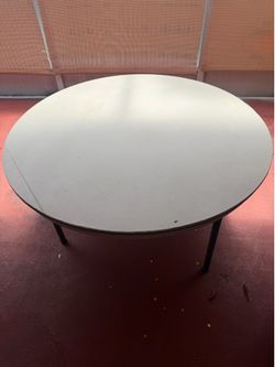 Round Tables 60”